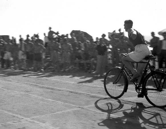 Images/1951 1LF 1950  Aquaba Sports Cups680.jpg